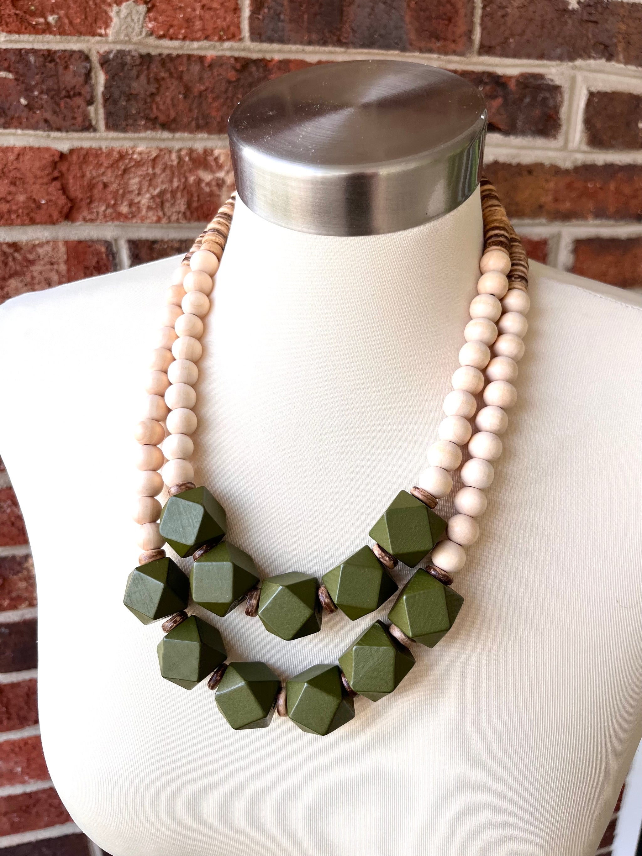 Green White Wood Beaded Chunky Multi Strand Boho Statement  display picture 2