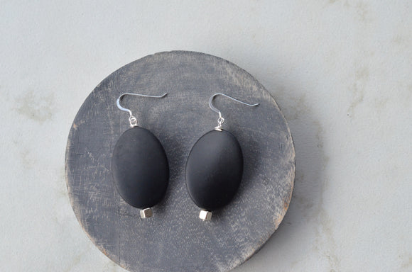Black Lucite Statement Matte Dangle Earrings Jewelry Set - Morgan