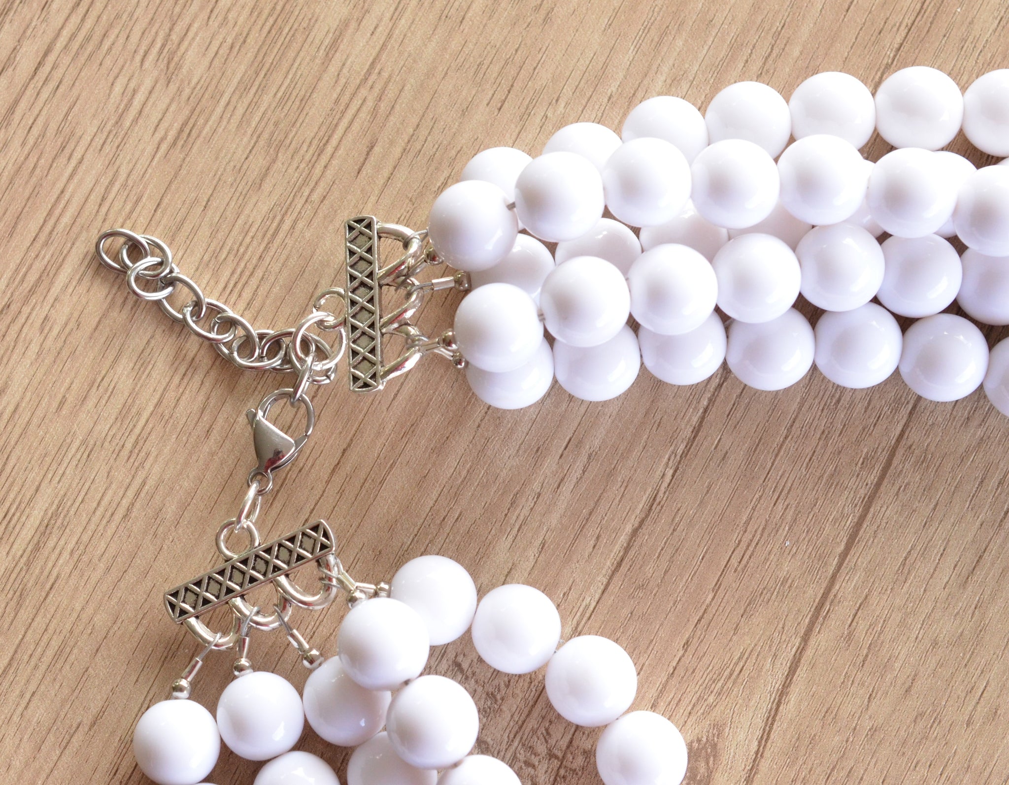 淡水水槽】 SYNTHETIC RESIN ? BEADS NECKLACE