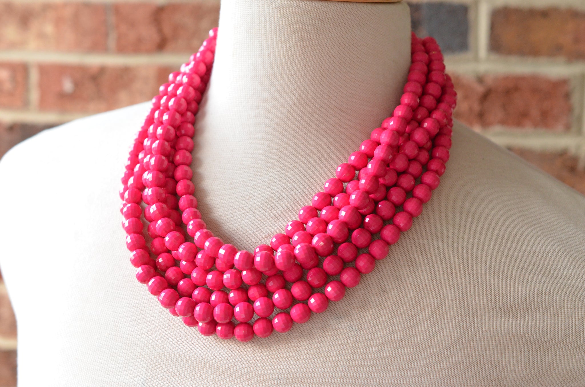 Chunky pink necklace discount